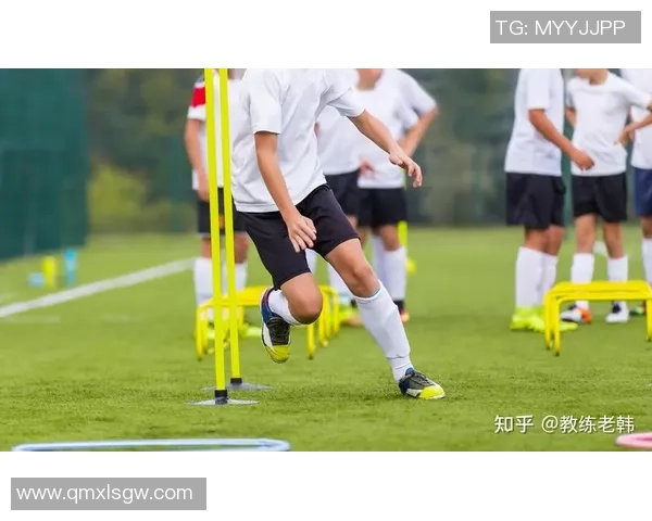 足球明星的魔鬼训练揭秘如何塑造顶级运动员的极限体能与技战术素养